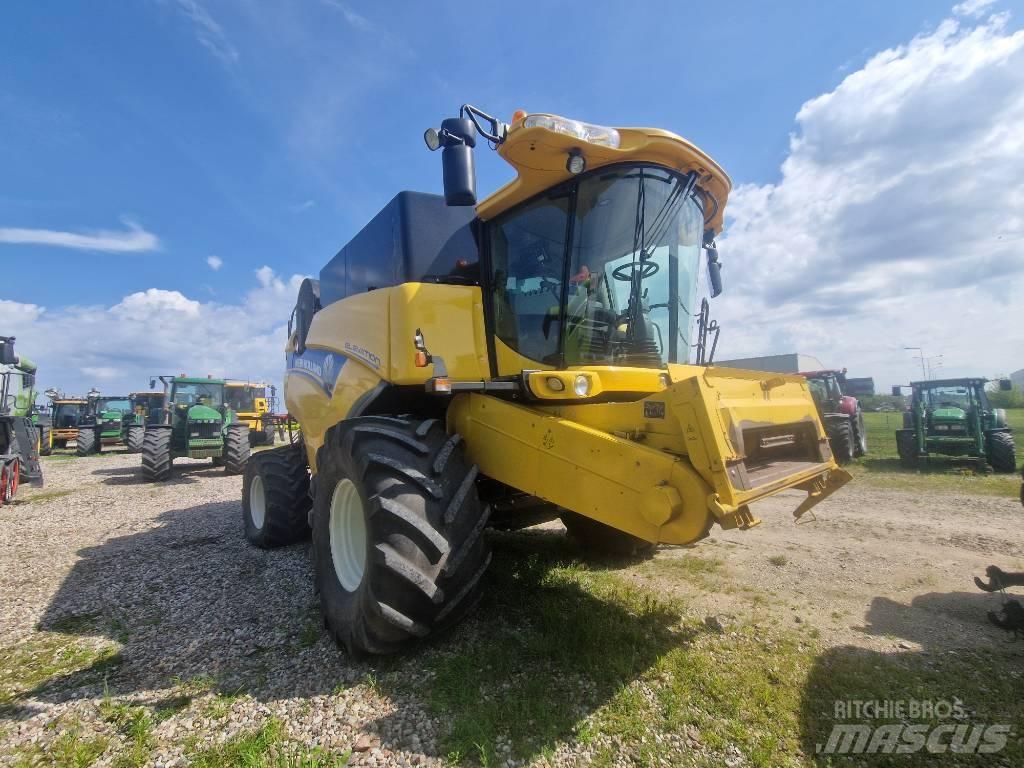 New Holland CX 8090 联合收割机