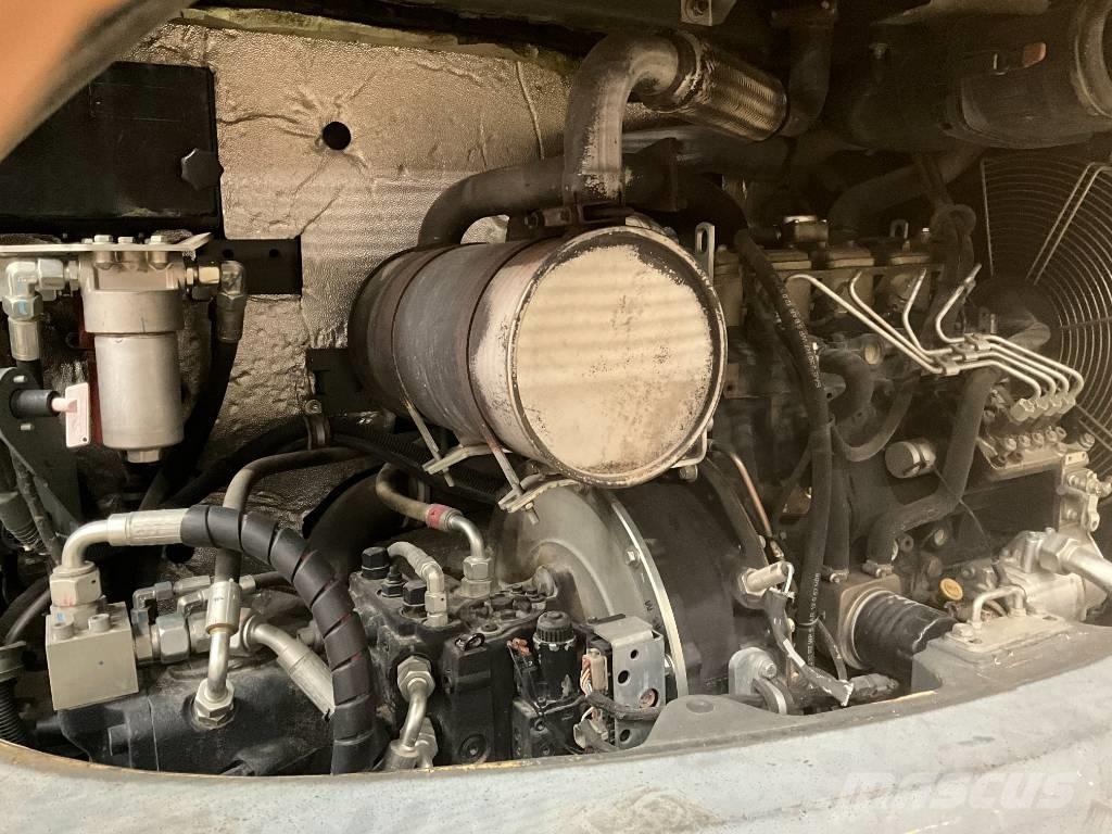 Neuson EW 65 轮式挖掘机