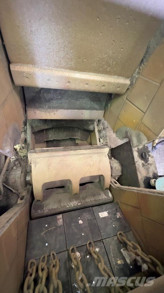 Powersceen TP290 移动式破碎机