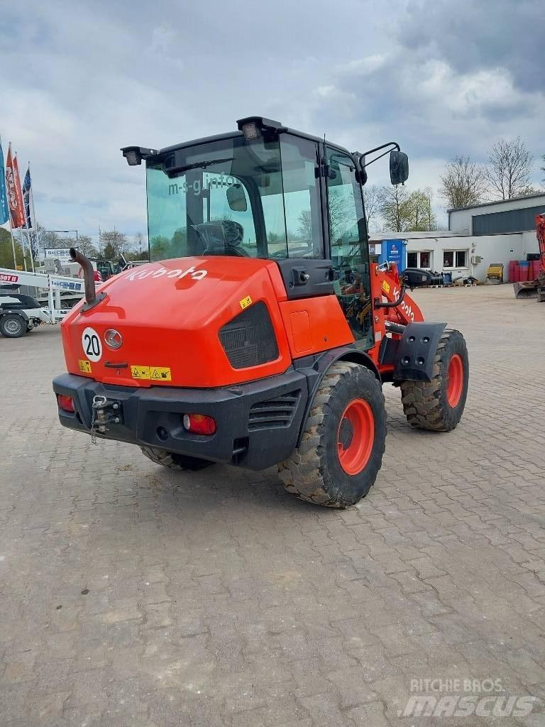 Kubota R 070 轮式装载机