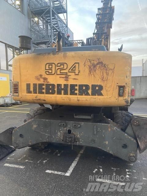 Liebherr 924C-LI 轮式挖掘机
