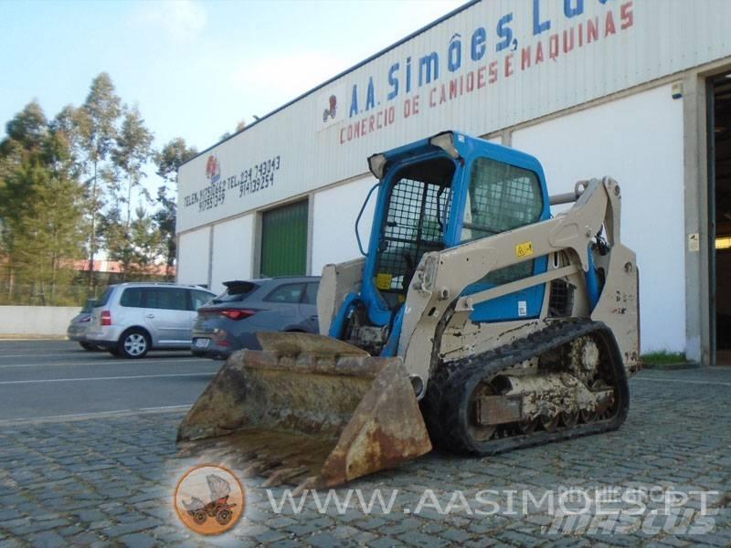 Bobcat T 590 滑移装载机
