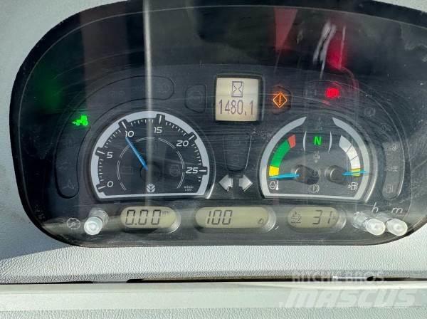 New Holland T7.210 拖拉机/农用车