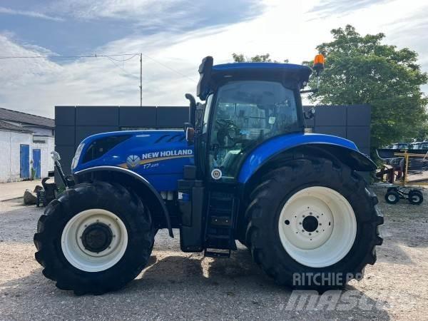 New Holland T7.225 拖拉机/农用车