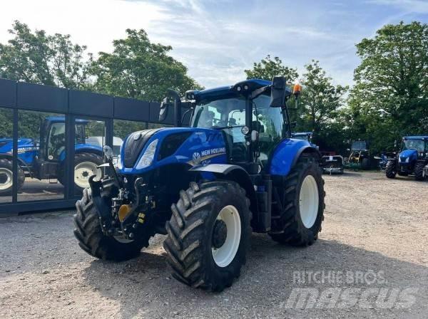 New Holland T7.225 拖拉机/农用车