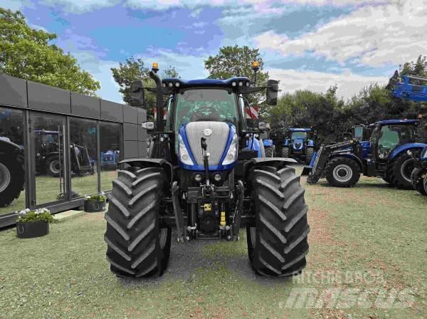 New Holland T7.260 拖拉机/农用车