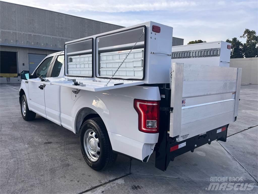 Ford F-150 皮卡车