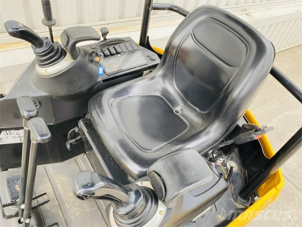 JCB 18Z-1 小型挖掘机