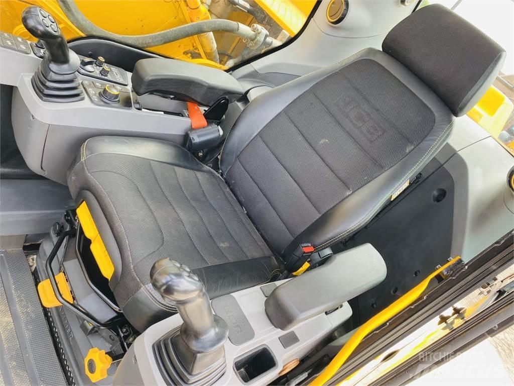 JCB 220X L 履带挖掘机
