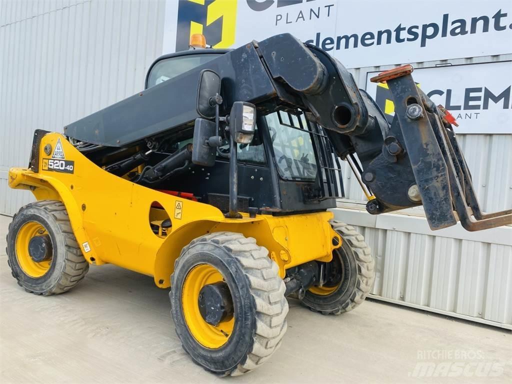 JCB 520-40 伸缩臂叉装车|叉装车