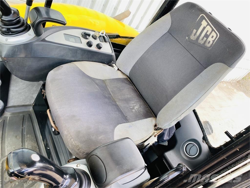 JCB 8045ZTS 中型挖掘机