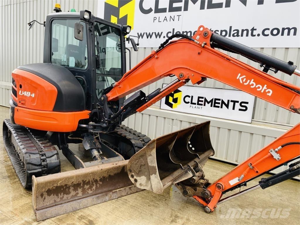 Kubota U48-4 中型挖掘机