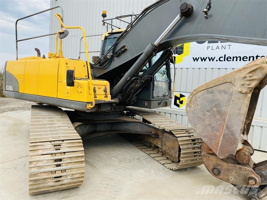 Volvo EC210CL 履带挖掘机