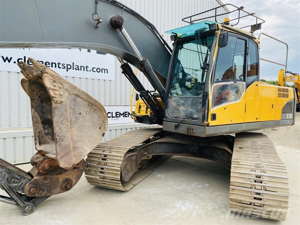 Volvo EC210CL 履带挖掘机