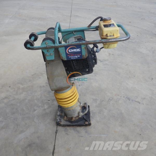 Ammann AV 土壤压实机