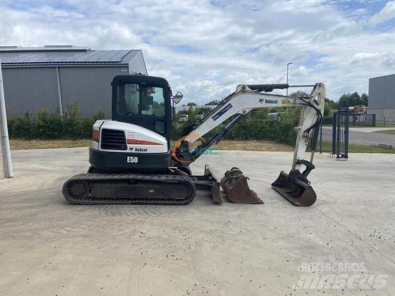 Bobcat E 50 轮式挖掘机