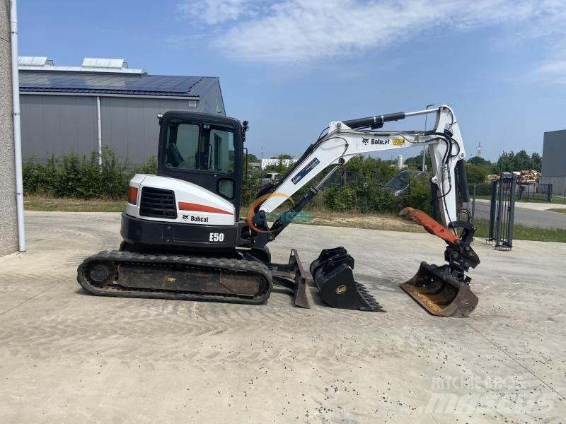 Bobcat E 50 轮式挖掘机