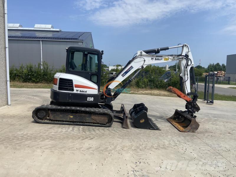 Bobcat E 50 轮式挖掘机