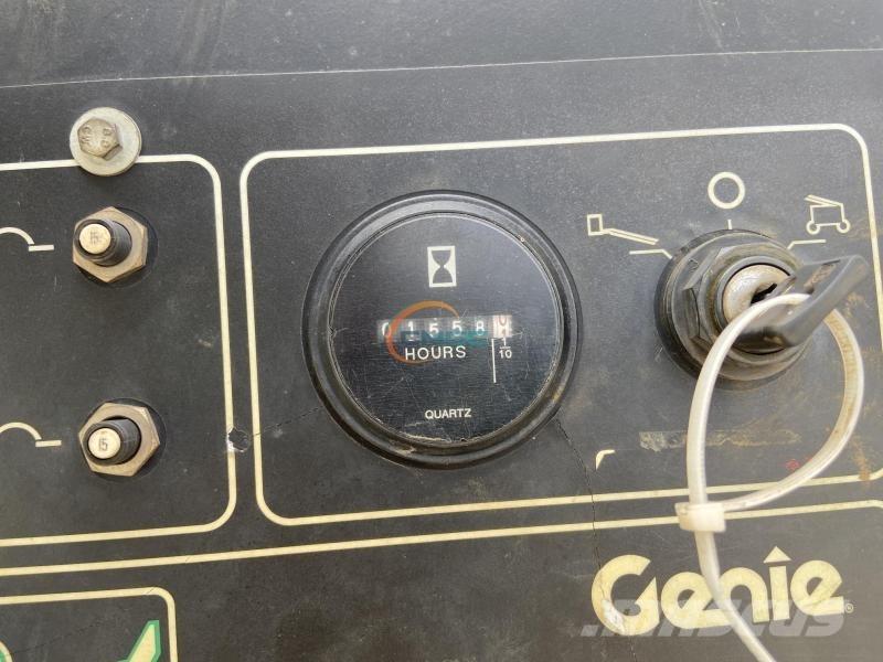 Genie Z51/30J 曲臂高空工作平台