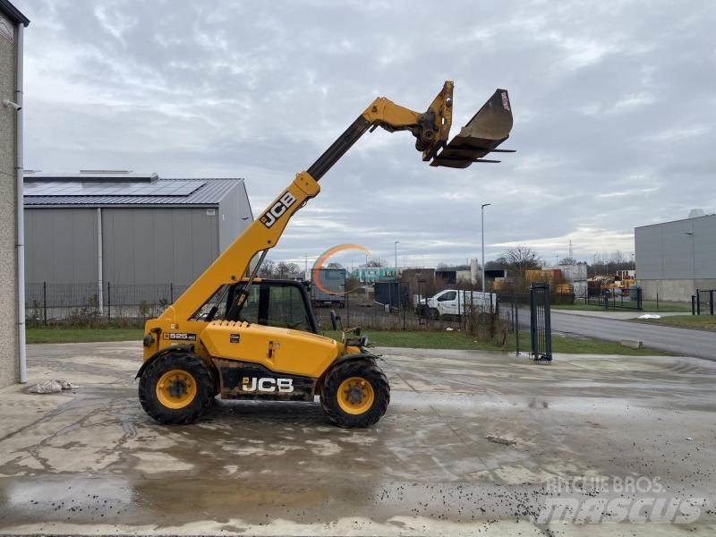 JCB 525.60 伸缩臂叉装车|叉装车