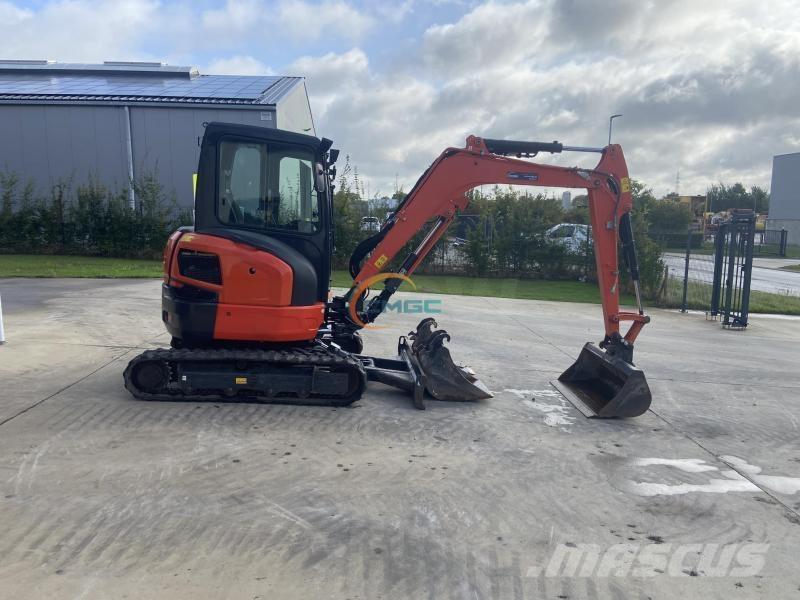 Kubota U36-4 轮式挖掘机