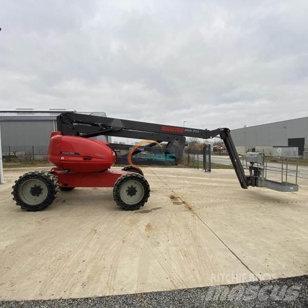 Manitou 200 ATJ 曲臂高空工作平台