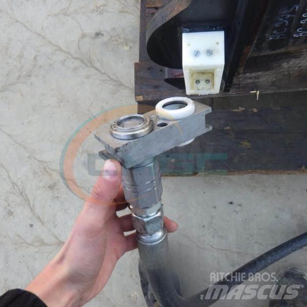 Sandvik CB45S 破碎锤