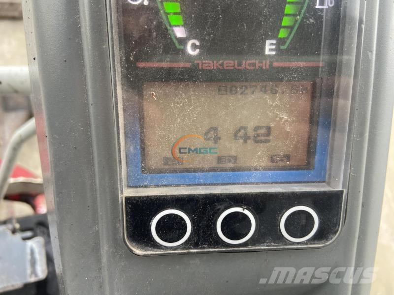 Takeuchi TB217R 轮式挖掘机