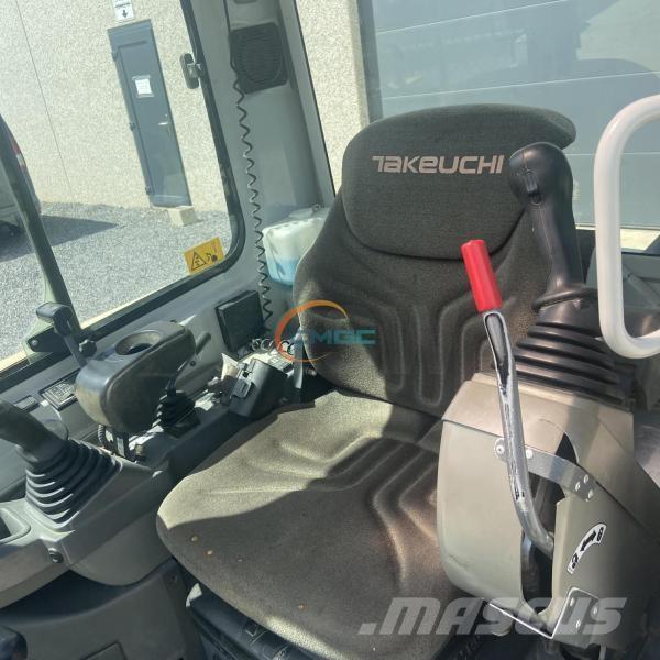 Takeuchi TB225 轮式挖掘机