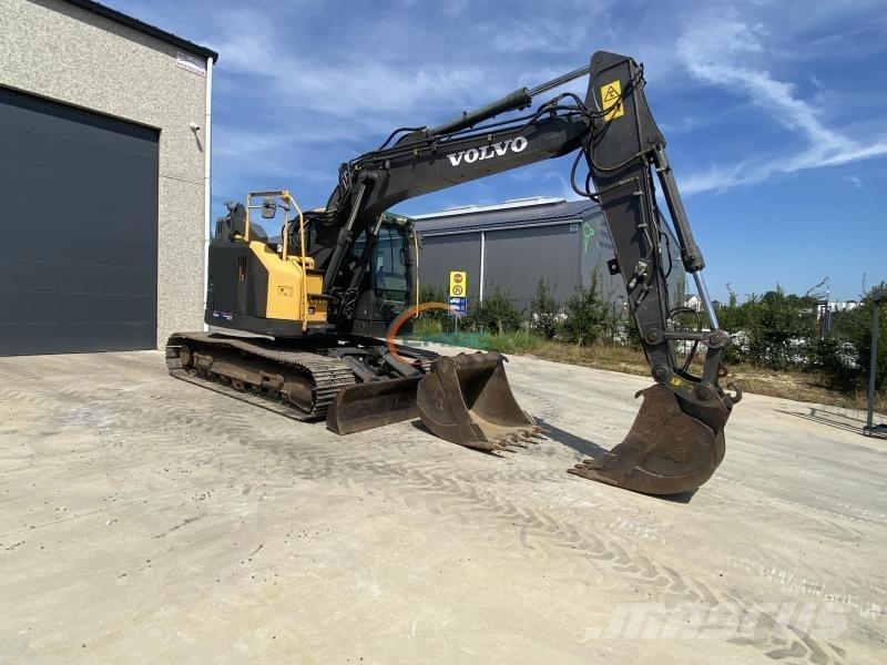 Volvo EC45 轮式挖掘机