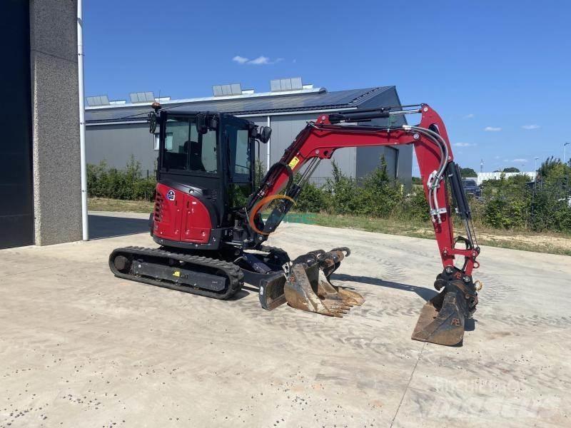 Yanmar VIO38-6 轮式挖掘机