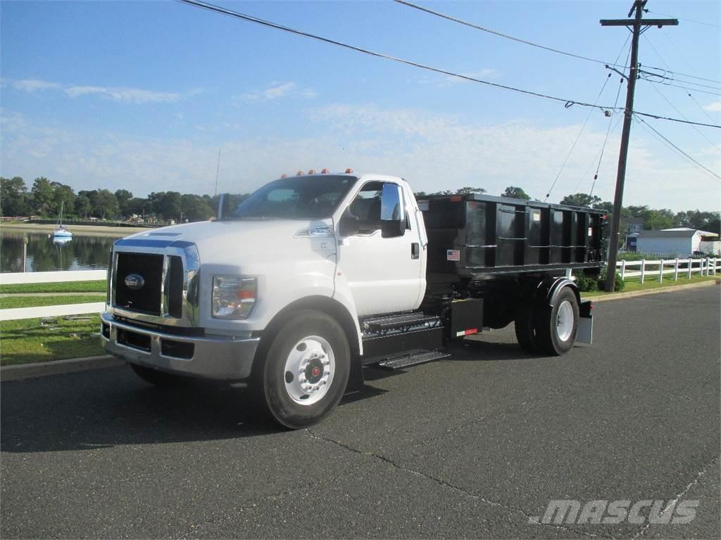 Ford F750 工程吊钩车