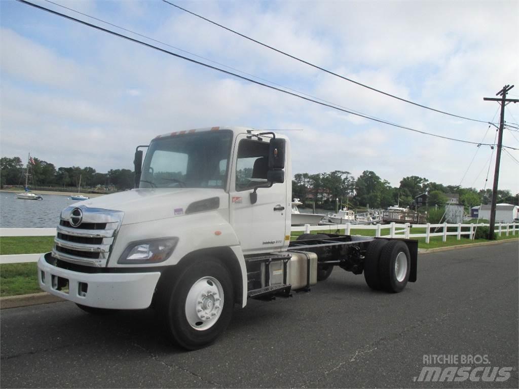 Hino 268 平板车
