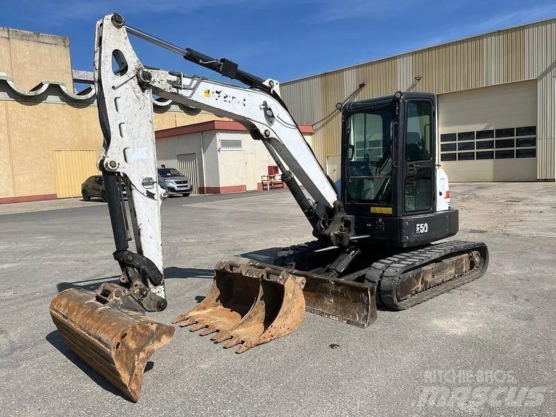 Bobcat E50 小型挖掘机