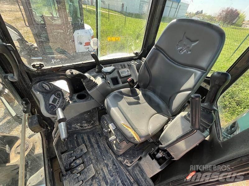 Bobcat E50 小型挖掘机