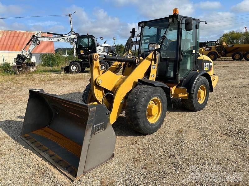 CAT 906H 轮式装载机