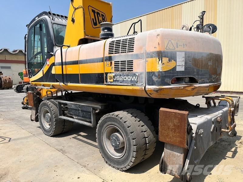 JCB JS200W 工业挖掘机