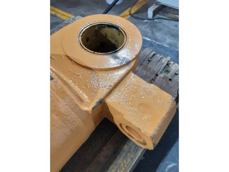 CASE 621C 液压