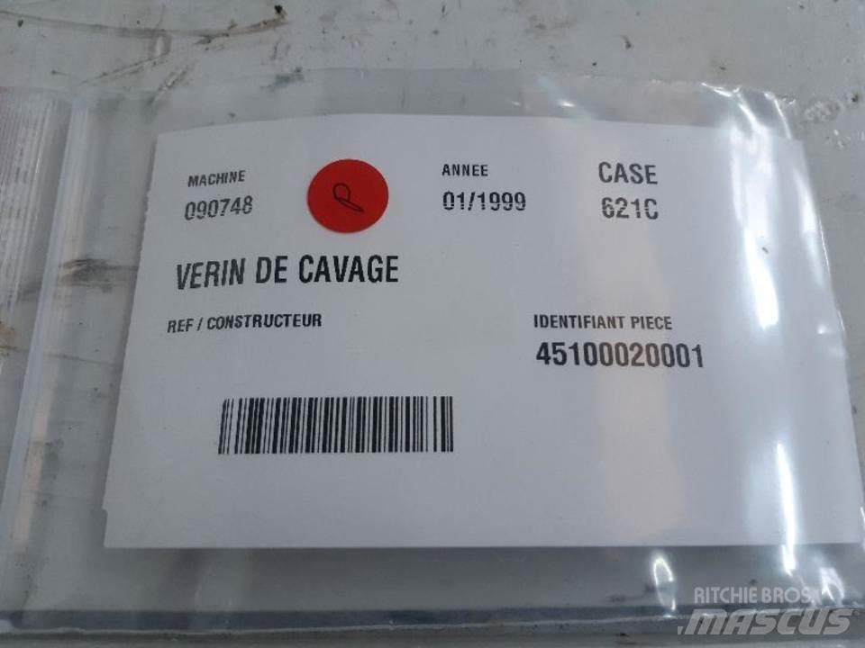 CASE 621C 液压