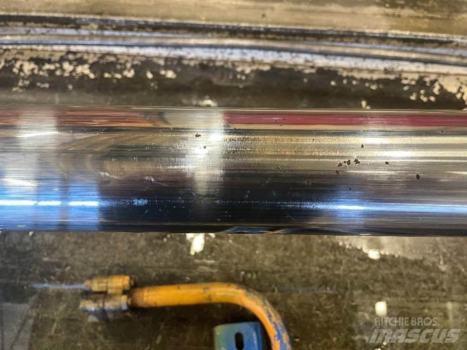 CASE 688B 液压