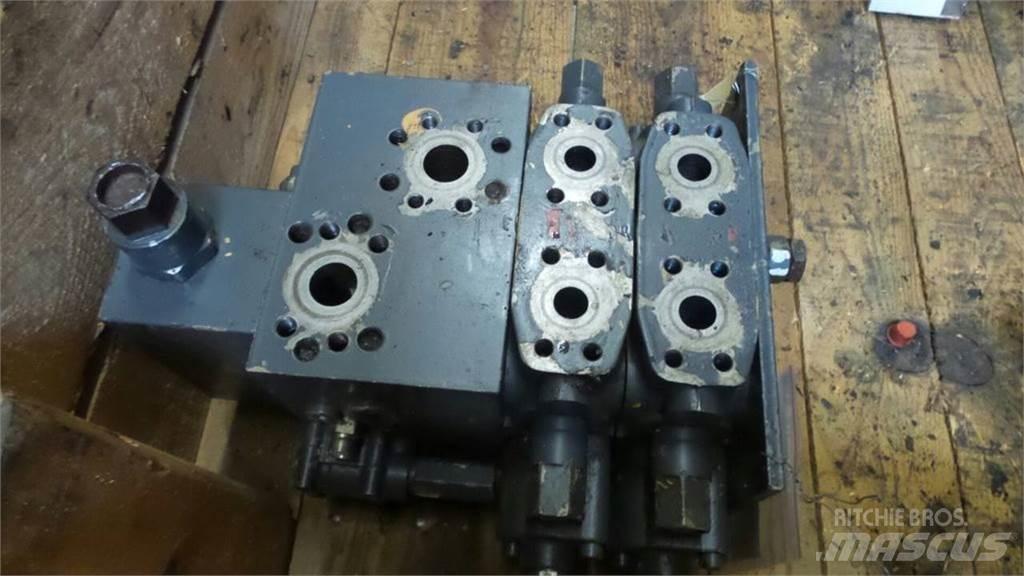 CASE 788 液压