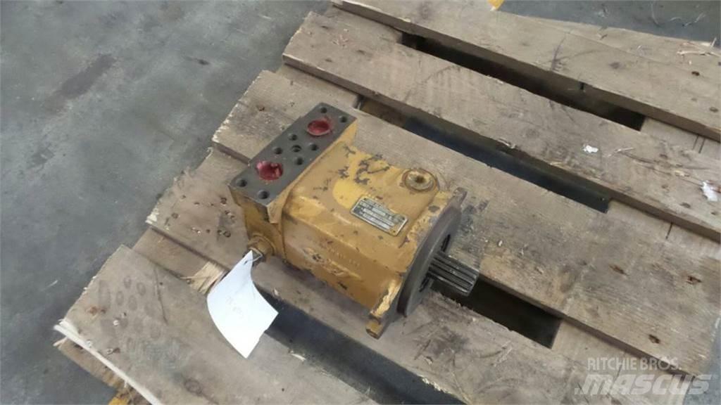 CAT 211B 液压