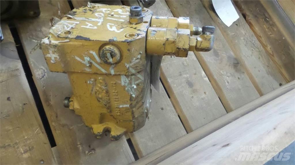 CAT 211B 液压