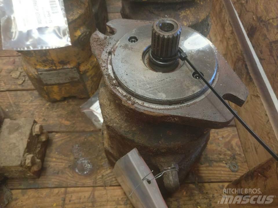 CAT 215 液压