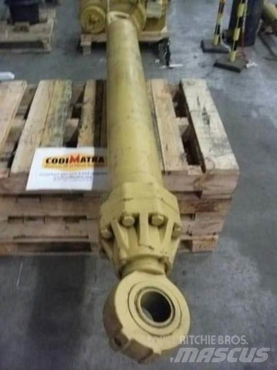 CAT 235 液压
