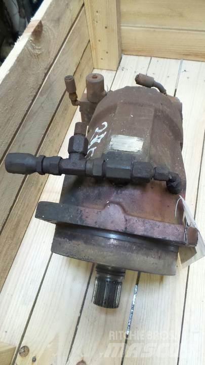 CAT 235D 液压