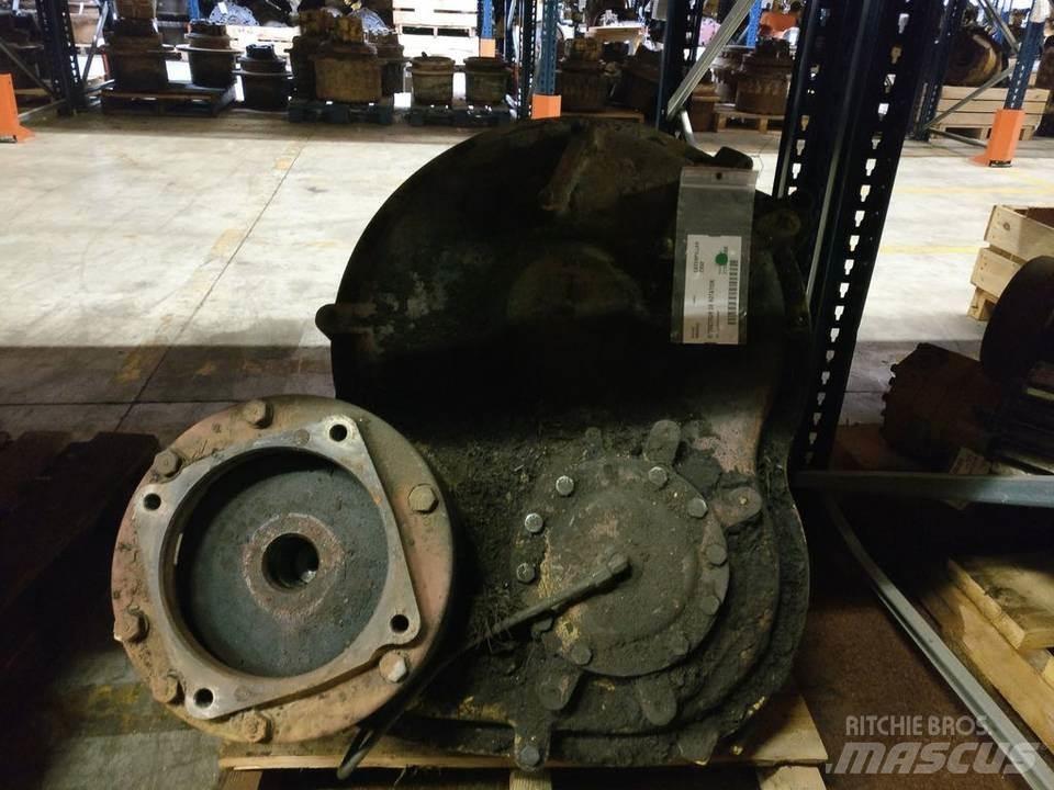 CAT 235D 传动装置