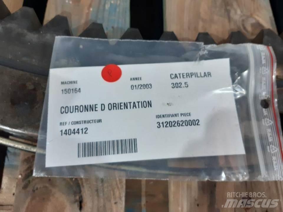 CAT 302.5 传动装置