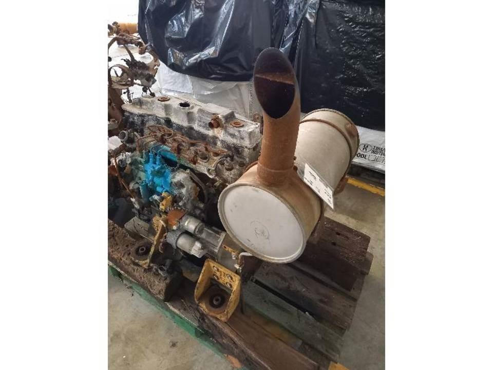 CAT 307C 发动机