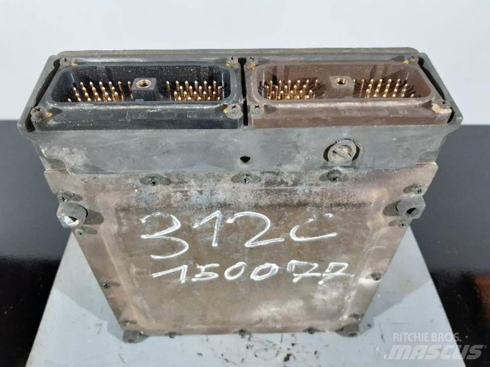 CAT 312CL 驾驶室与内部